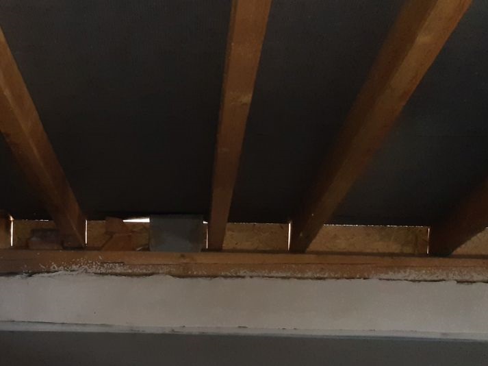 Ocieplenie i izolacja TermoPianą OK poddasza strychu województwo śląskie, Kraków - przed