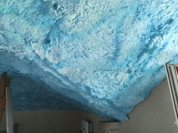 izolacja natryskowa dachu pianką TermopianaOK - Czechowice-Dziedzice