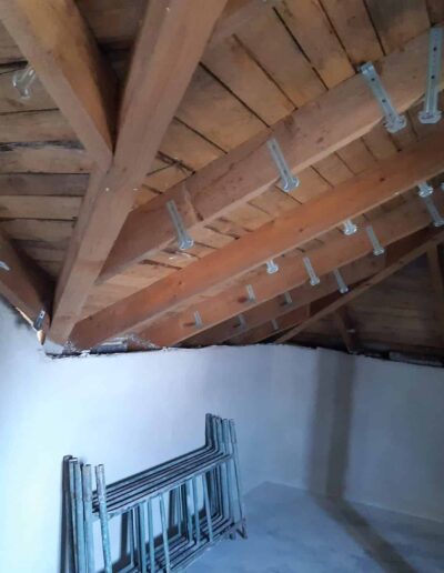 przygotowanie bydynku do ocieplenia i izolacji poddasza mieszkalnego TermoPianą OK (3)